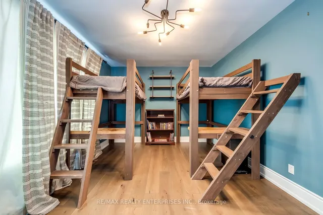 Additional image 24 of 29 Pinehurst Cres