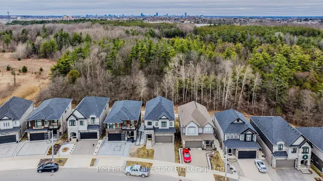 Additional image 40 of 321 Woodbine Ave