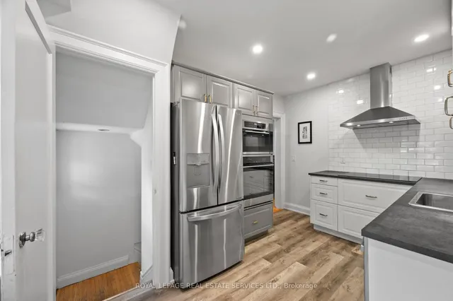 Additional image 12 of 49 Meadowvale Dr