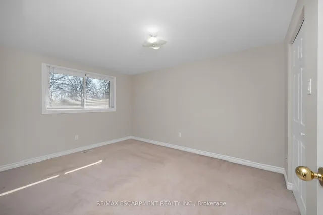 Additional image 16 of 594 Forestwood Cres