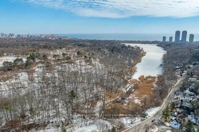 Additional image 38 of 1 HARCROFT Rd