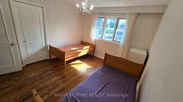 Additional image 22 of 236 York Mills Rd