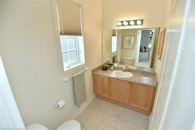 Additional image 27 of 118 Silverbirch Blvd