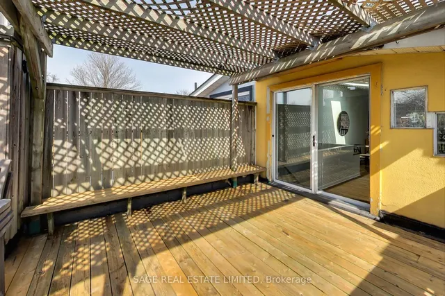 Additional image 40 of 830 Manning Ave