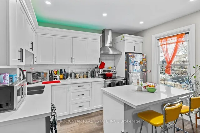 Additional image 34 of 20 Holton Ave