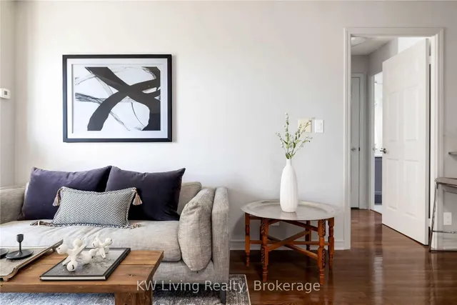 Additional image 10 of 736 Spadina Ave Unit 1411