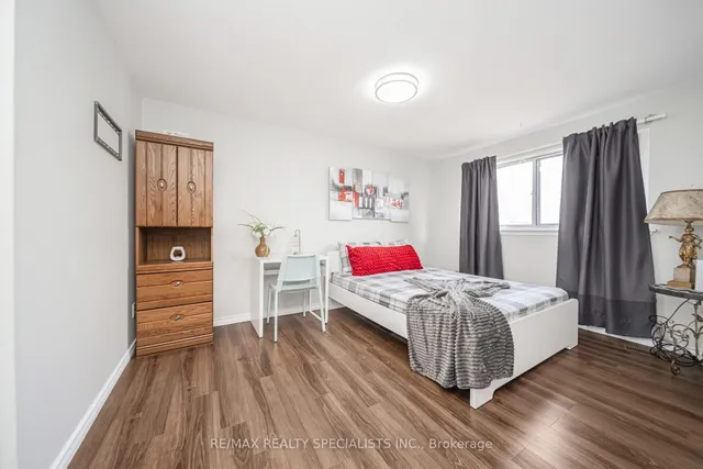 Additional image 28 of 308 Fleetwood Cres