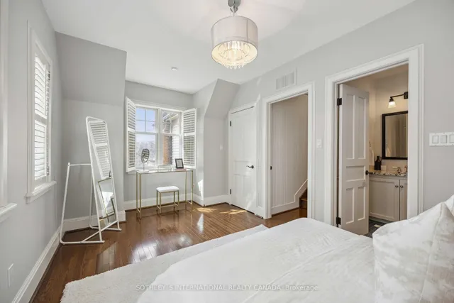 Additional image 23 of 79 Baby Point Cres