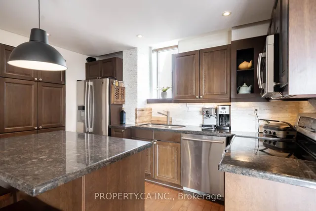 Additional image 10 of 95 Lombard St Unit 801