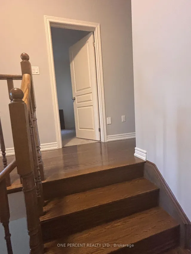 Additional image 8 of 42 Adventura Rd