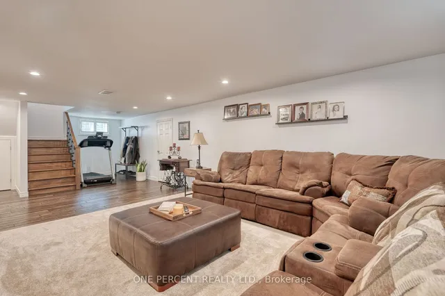 Additional image 25 of 27 Hoover Cres