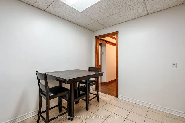 Additional image 10 of 70 Ward Ave