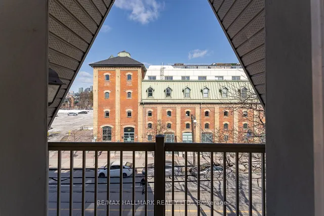 Additional image 30 of 443D Queen St