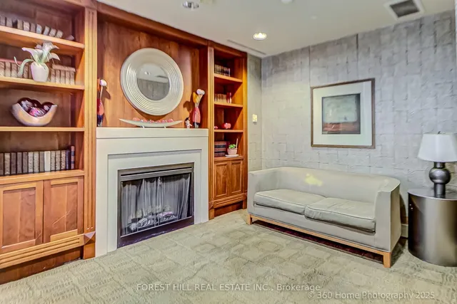 Additional image 28 of 21 HILLCREST Ave Unit 404