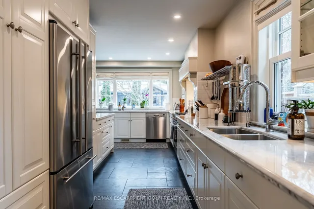 Additional image 9 of 165 Aberdeen Ave