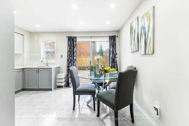 Additional image 11 of 25 Ural Circ