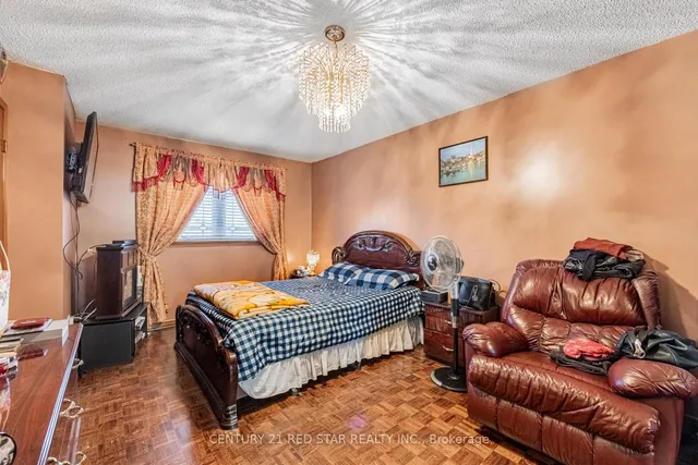 Additional image 21 of 151 Cabernet Circ