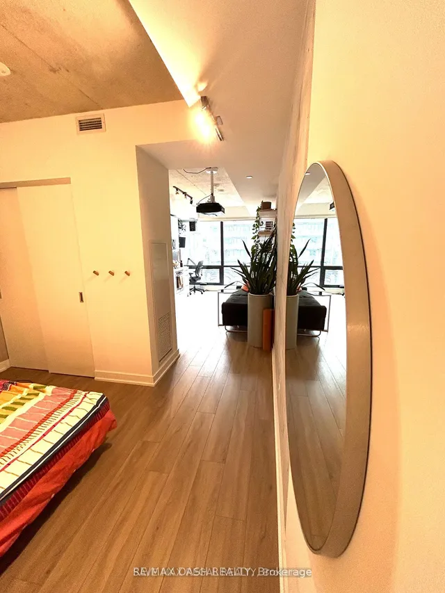 Additional image 8 of 458 Richmond St Unit 306