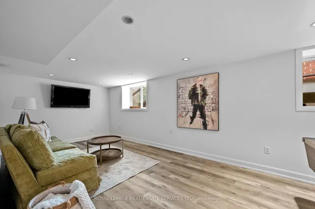 Additional image 25 of 49 Meadowvale Dr