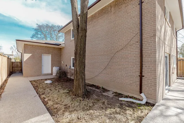 Additional image 48 of 1395 Tyneburn Cres