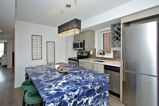 Additional image 14 of 185 William Duncan Rd Unit 7