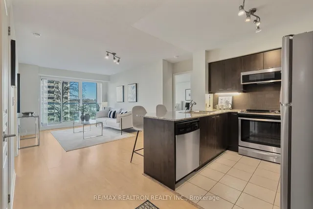 Additional image 3 of 1403 Royal York Rd Unit 508