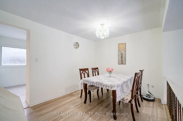 Additional image 8 of 21 Grass Meadoway Way