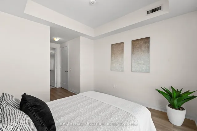 Additional image 12 of 509 Dundas St Unit 512