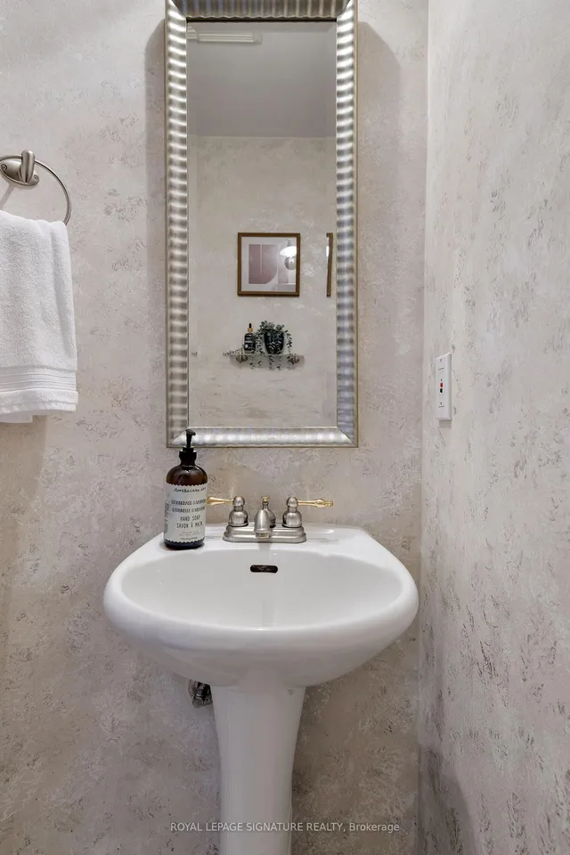 Additional image 15 of 224 Floyd Ave