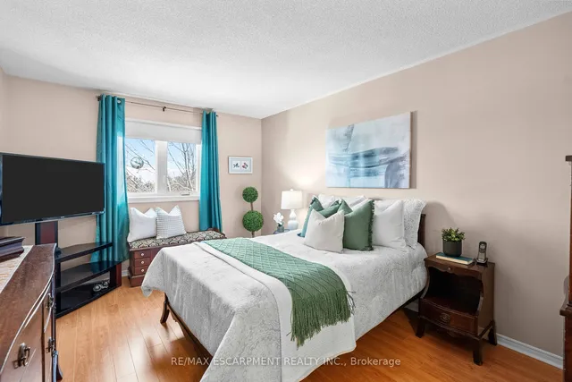 Additional image 17 of 3050 Pinemeadow Dr Unit 40