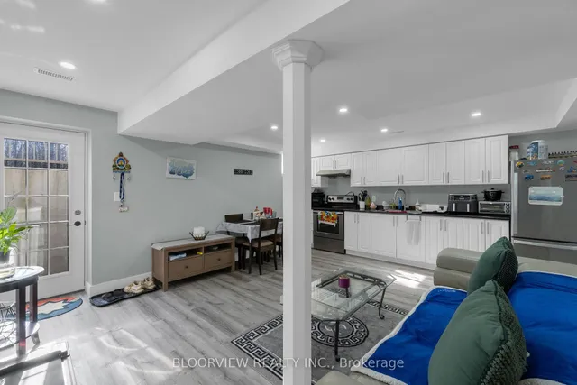 Additional image 40 of 594 Queen Mary Dr