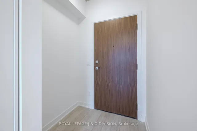 Additional image 4 of 665 Queen St Unit 517