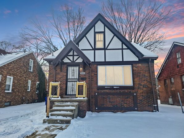 9221 Grayton St, Detroit, MI 48224