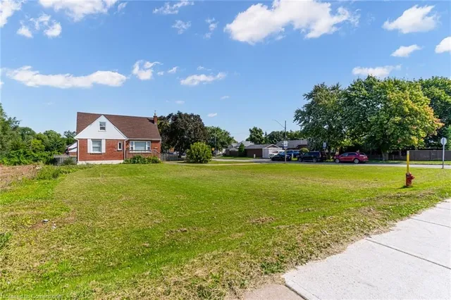 Additional image 7 of 209 Highway 8