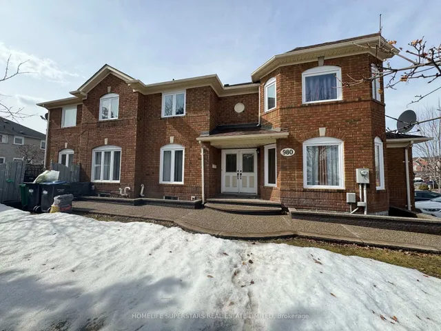 980 Peter Robertson Blvd