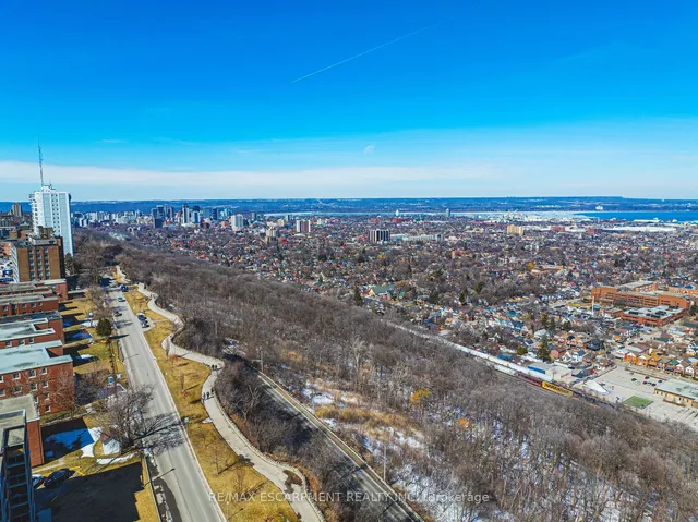 Additional image 32 of 893 Concession St Unit 201