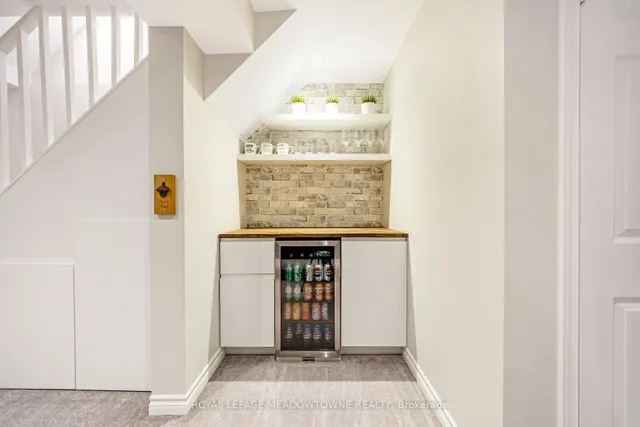 Additional image 37 of 792 Rayner Crt