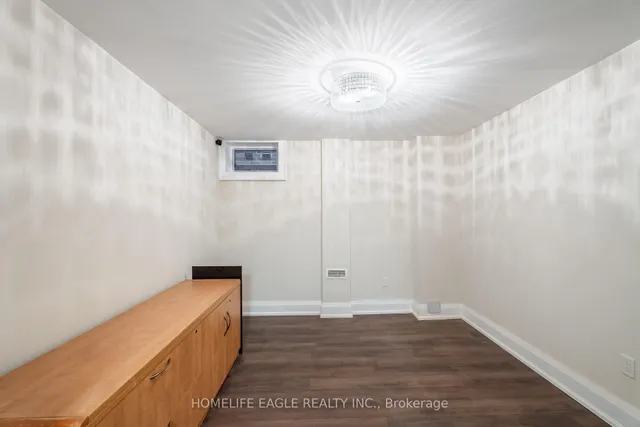 Additional image 26 of 85 Oakridge Dr