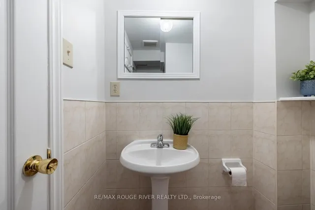 Additional image 32 of 185 Bridletowne Circ Unit 185