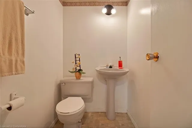 Additional image 15 of 218 East 44th St