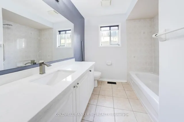 Additional image 39 of 25 Hollowgrove Blvd