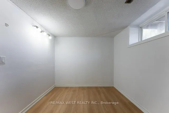 Additional image 34 of 61 Orchardcroft Cres