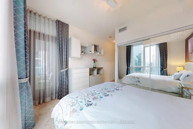 Additional image 18 of 33 Bay St Unit 4304