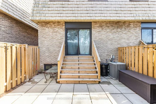 Additional image 25 of 1532 Sixth Line Unit 9