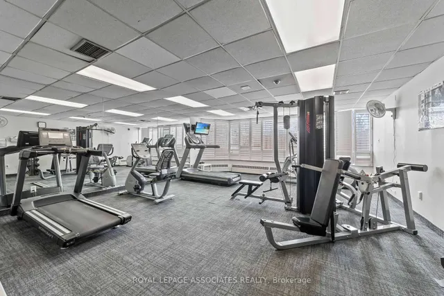 Additional image 20 of 350 Alton Towers Circ Unit 609