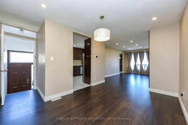 Additional image 11 of 3424 Laddie Cres