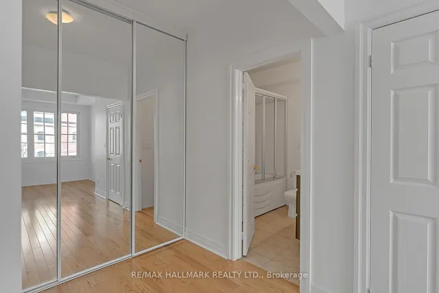 Additional image 17 of 443D Queen St