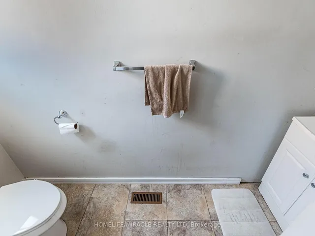 Additional image 30 of 10 Madison St