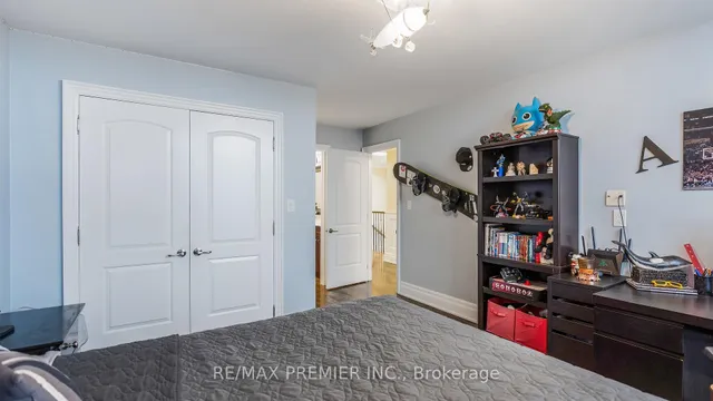 Additional image 31 of 1166 Glengrove Ave