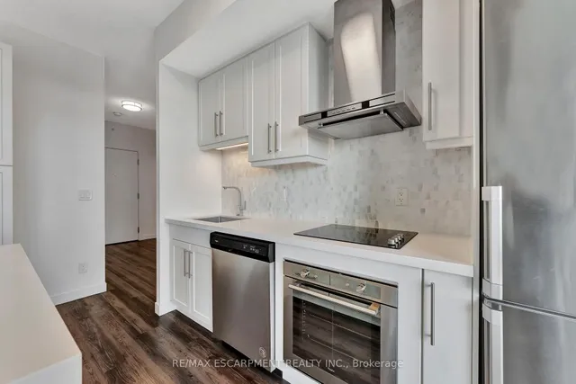 Additional image 7 of 2087 FAIRVIEW St Unit 1502